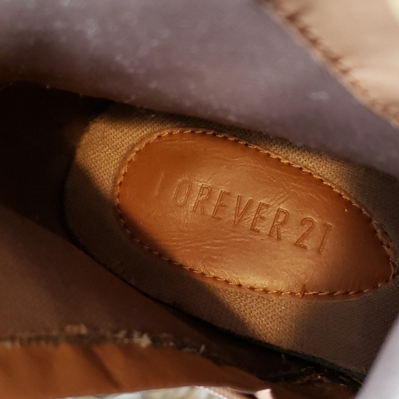 Forever 21 brown lace up booties - Picture 5 of 8